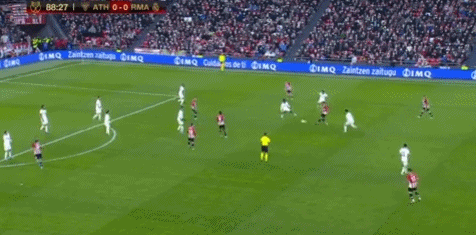 德天空：凯恩没考虑明夏离队，他希望在拜仁至少待到2027年