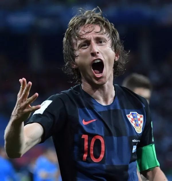 拉菲尼亚伤愈归来，巴萨精神领袖再现！他的价值远不止进球数据